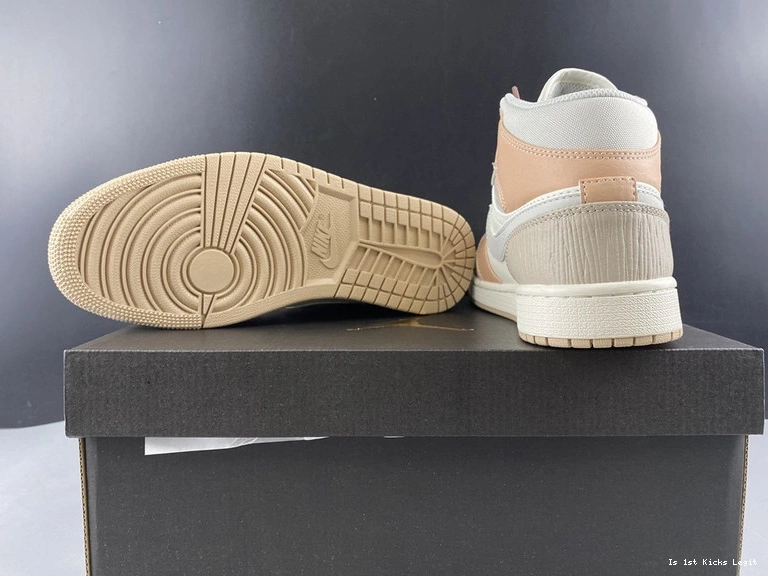   Mid CV3044-100 Milan 1 Jordan 0409